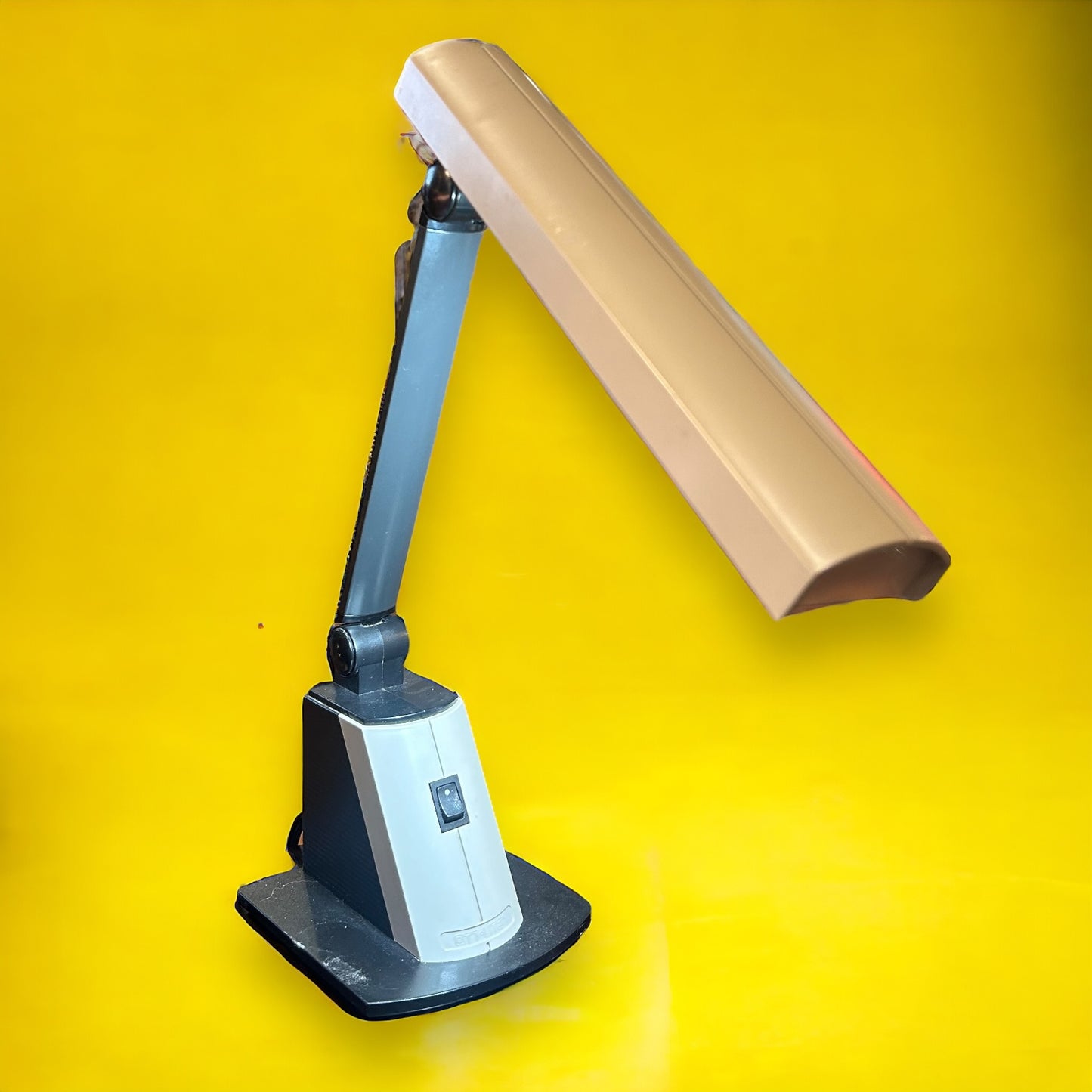 Vintage 90s ottolite desk lamp