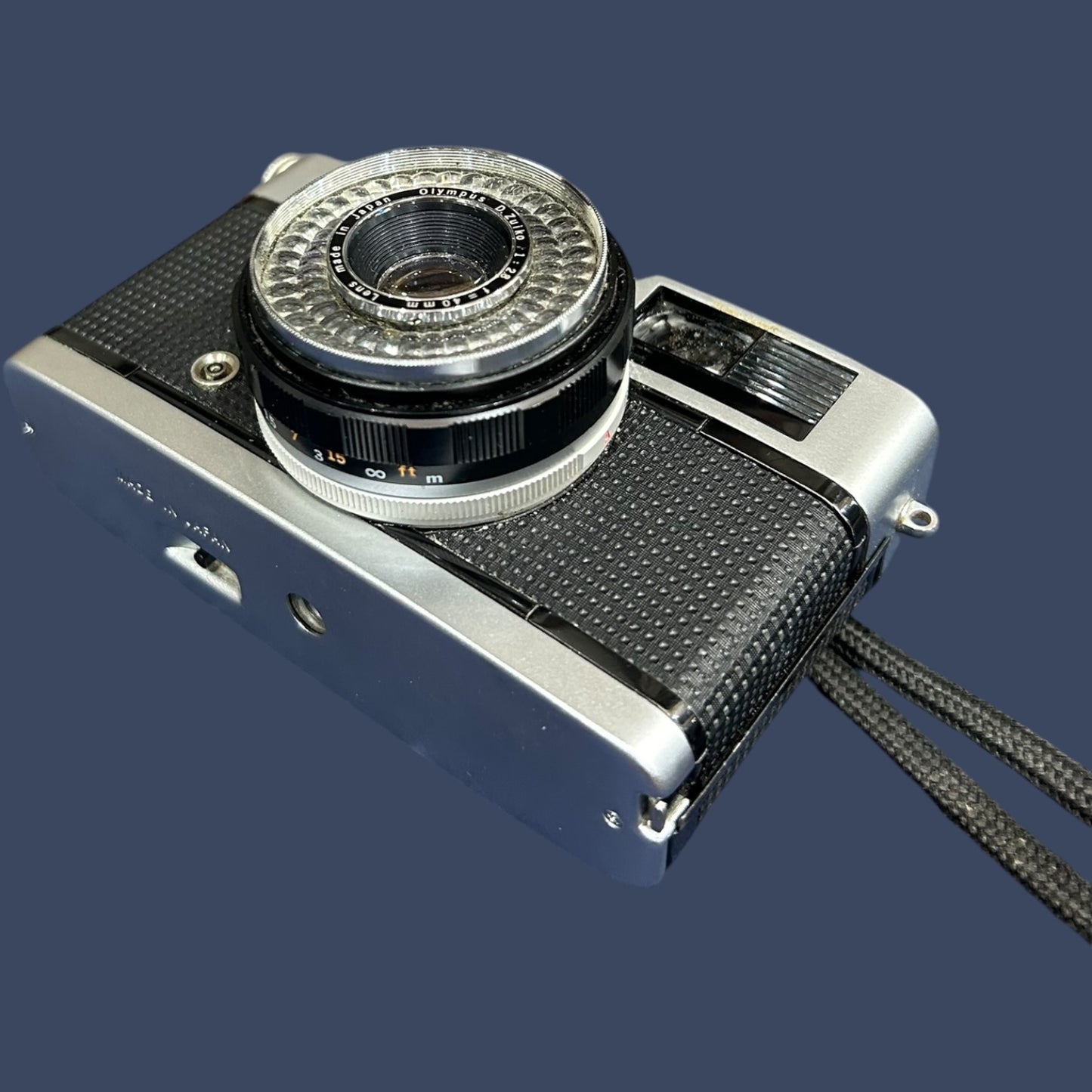 Vintage 80s Olympus Trip 35mm Film Camera