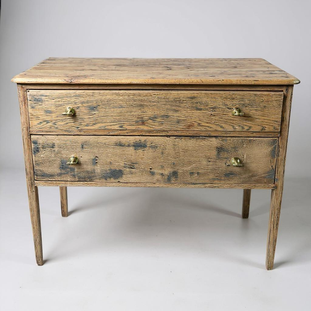 1930s French Pine Chest of Drawers – Distressed & Stripped Antique Commode | Rustic Farmhouse Storage