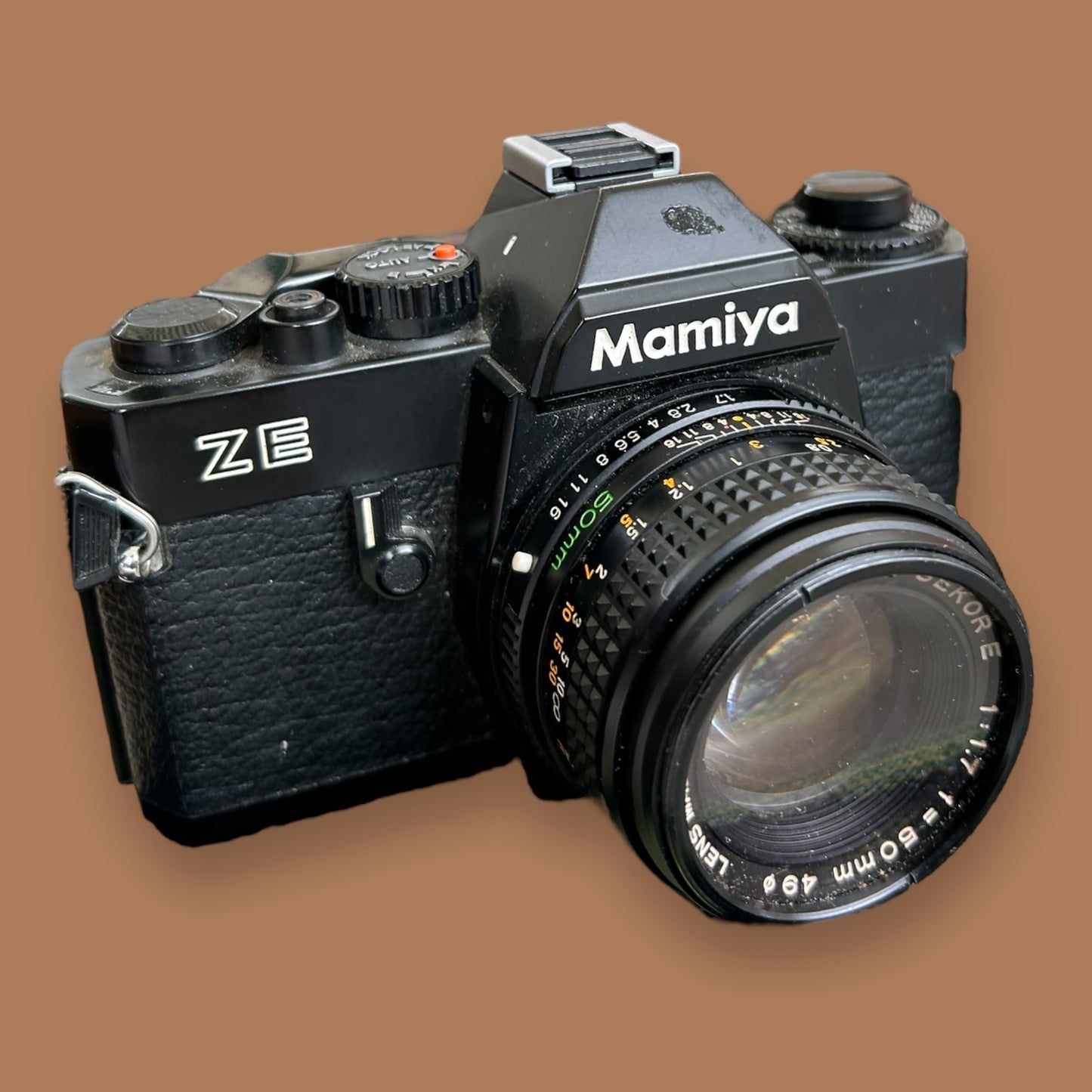 Vintage 1970s Mamiya ZE Film Camera