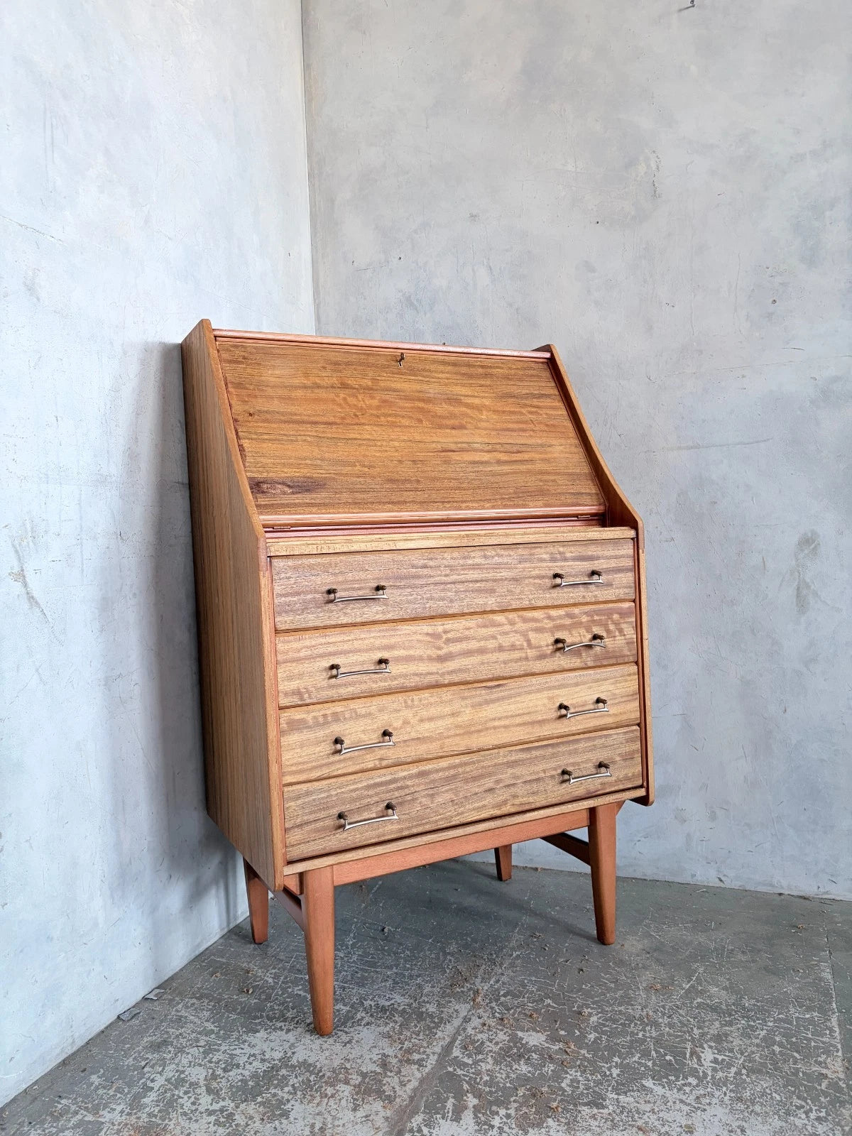 Mid Century Vintage Writing Bureau Desk by Welters of Wycombe – image 6