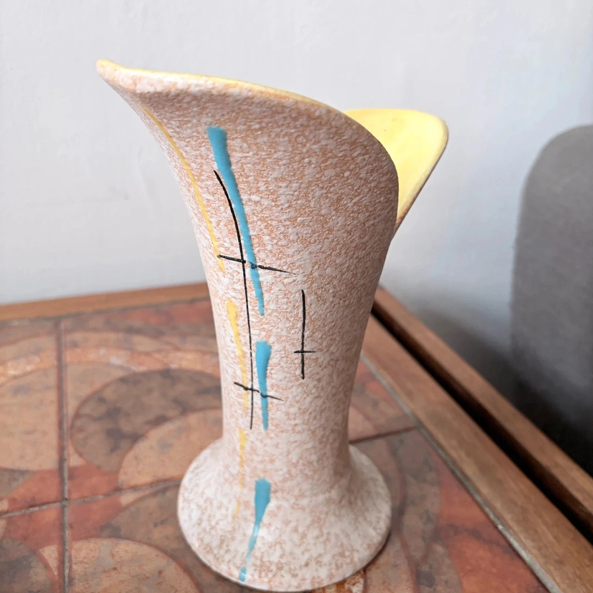 Mid Century Atomic Space Age Tulip Vase – Sculptural Sputnik Ceramic Vase - image 6