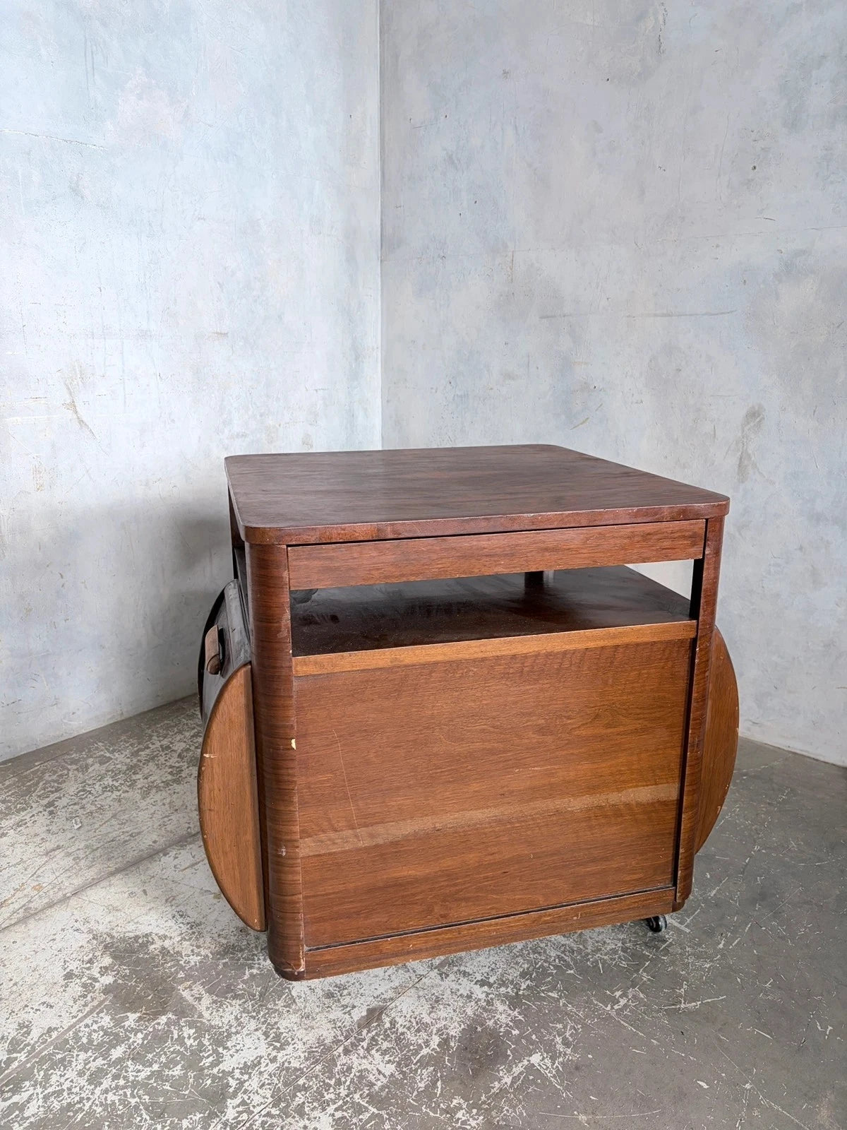 Art Deco Incorporall CC41 Walnut Metamorphic Drinks Cabinet & Trolley - view 6