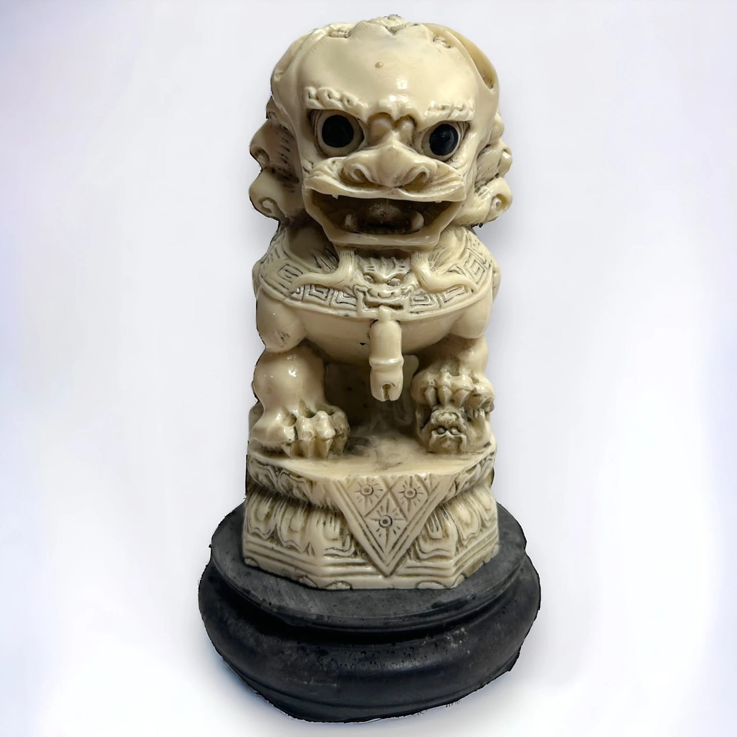 Vintage 1950s Chinese Foo Dog Sculpture