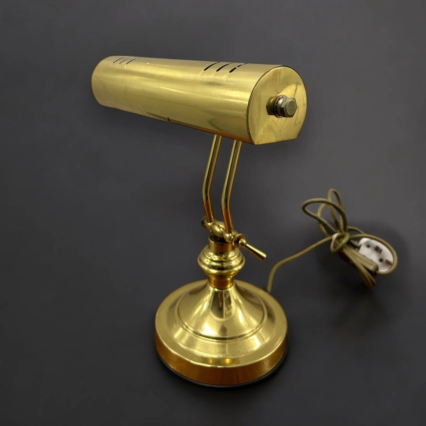 Vintage 1980s brass bankers table lamp