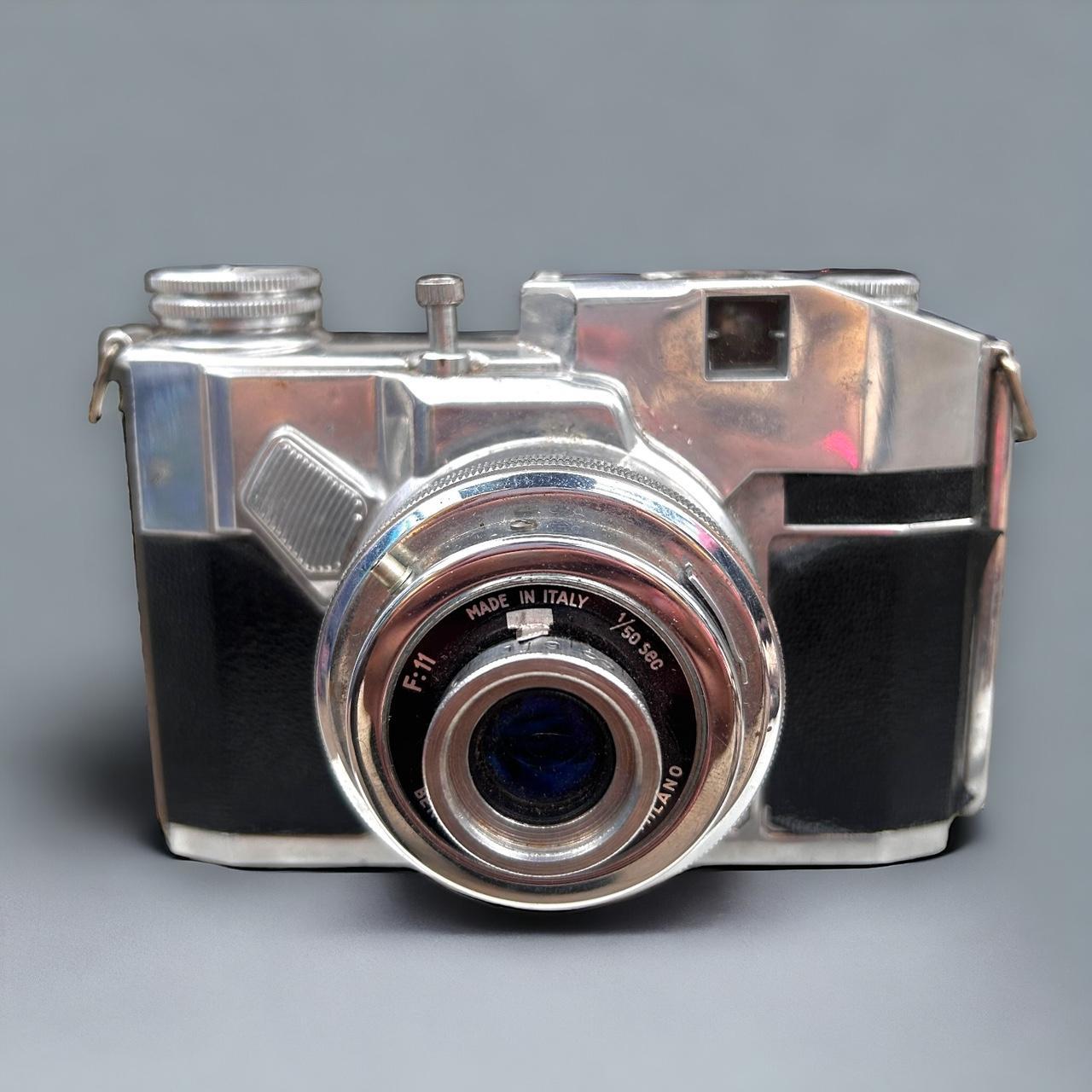 Vintage 1950s Bencini Koroll 120mm Film Camera