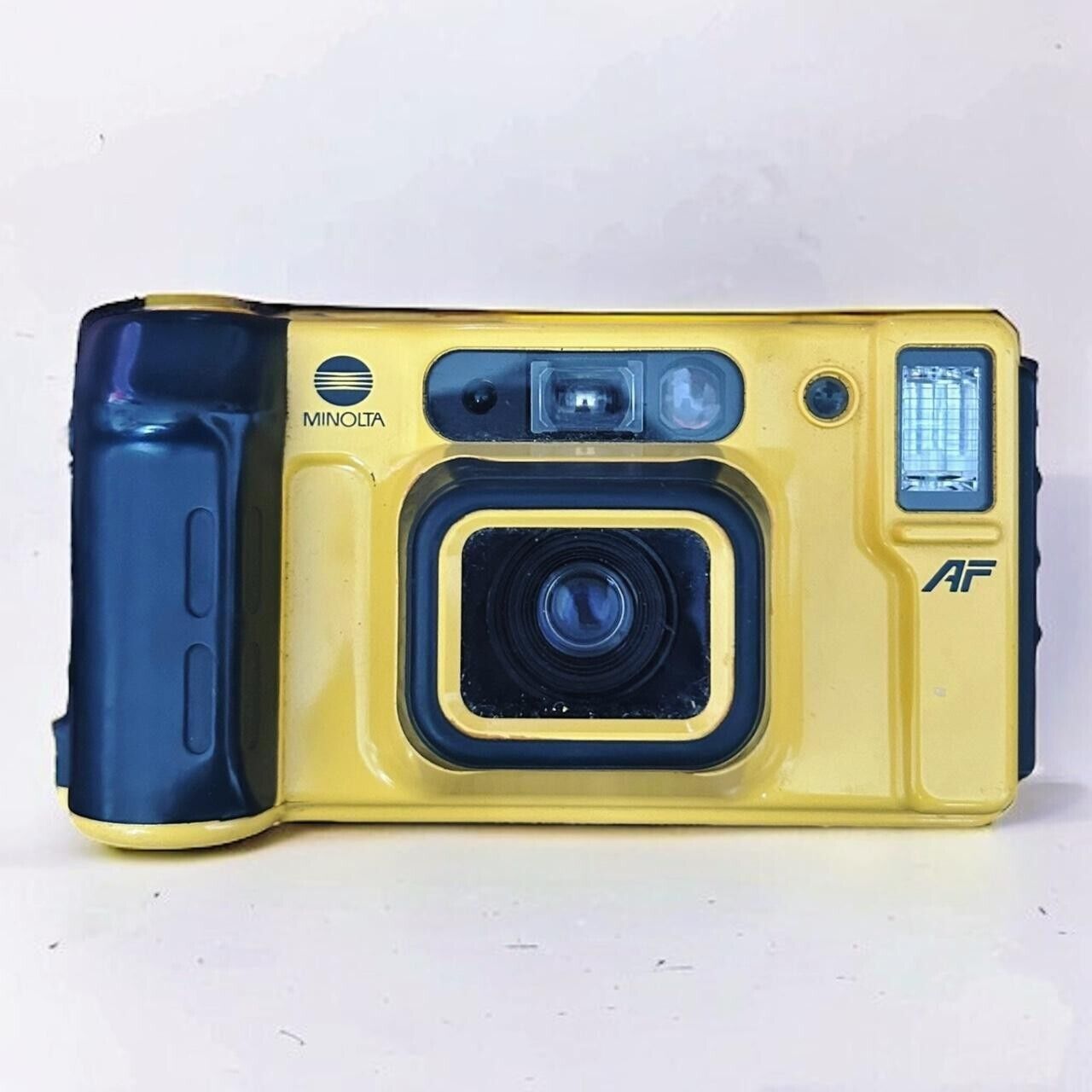 Vintage 1980s Minolta Weathermatic 35mm Film Camera