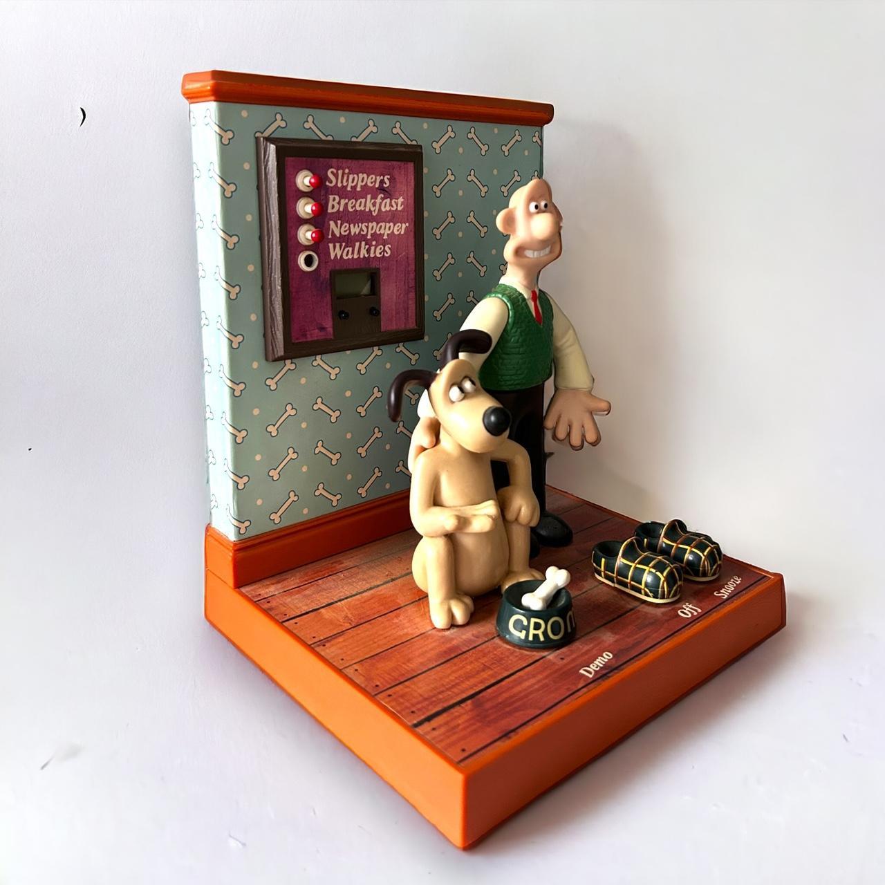 Vintage 90s Wallace and Gromit Alarm Clock