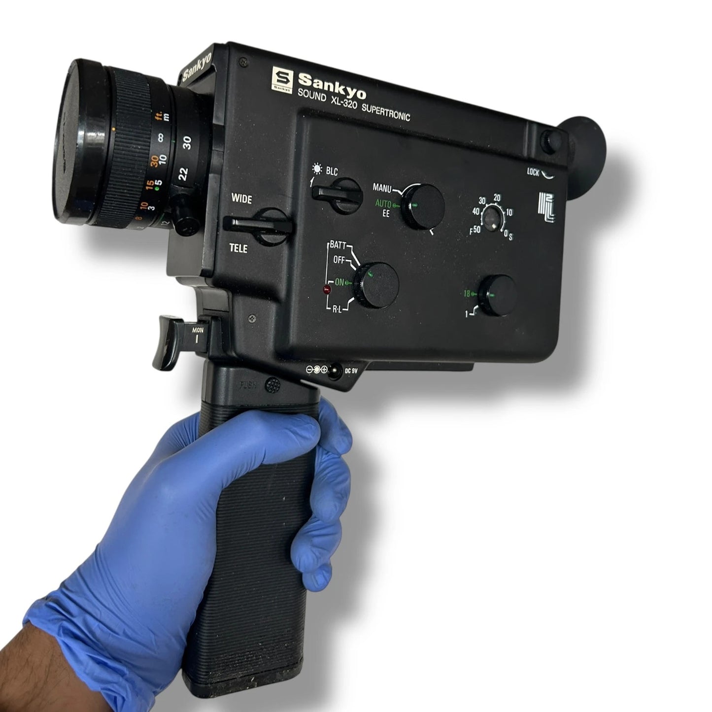 Vintage 1970s Sankyo XL Super 8 Movie Camera