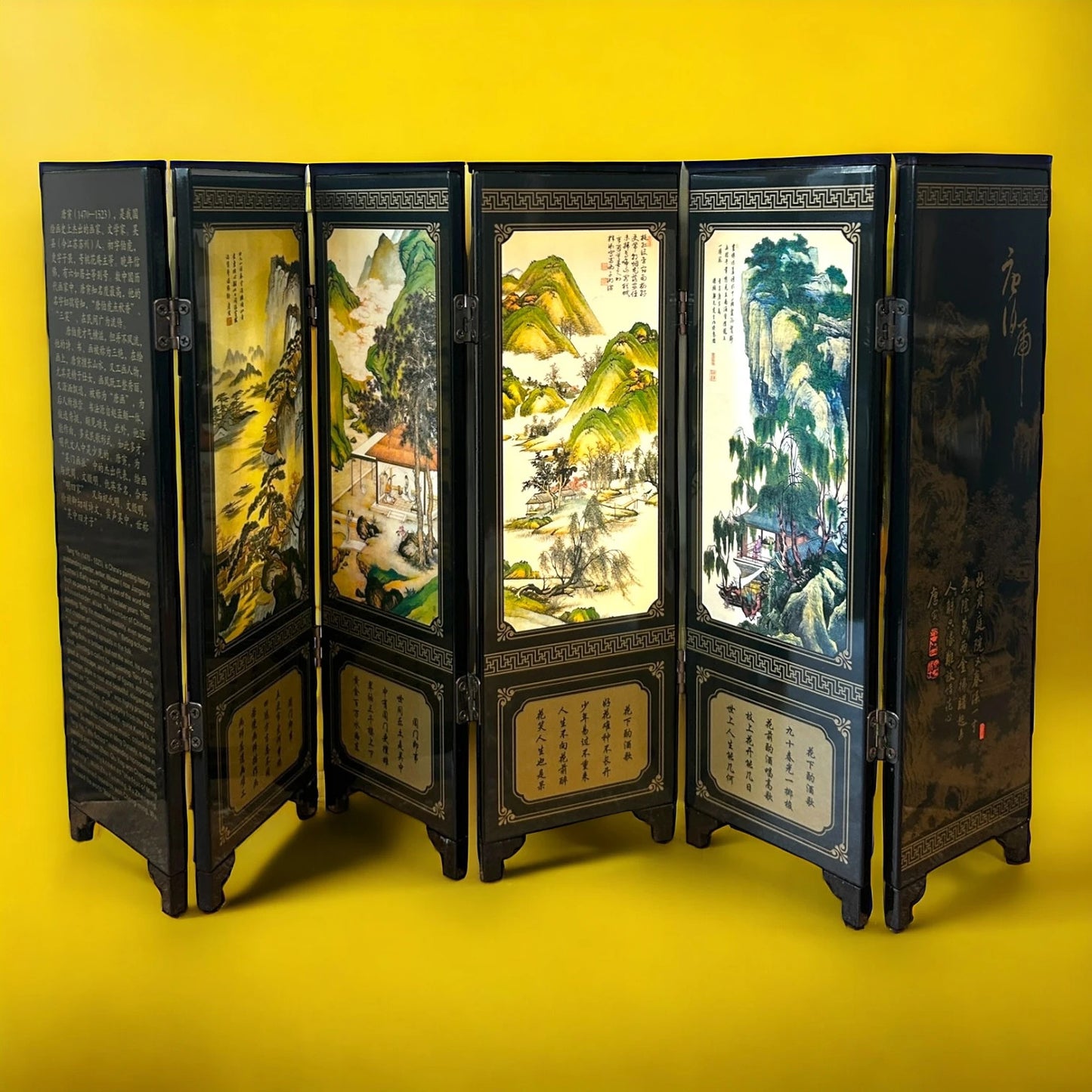 Vintage 1970s Chinese Art Mini Screen Divider