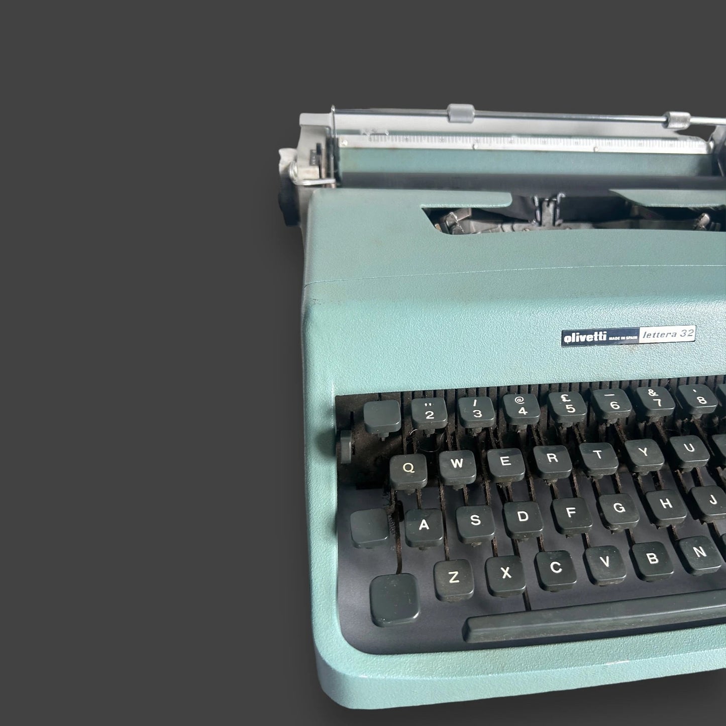 Vintage 1950s Olivetti Lettera 32 Portable Typewriter