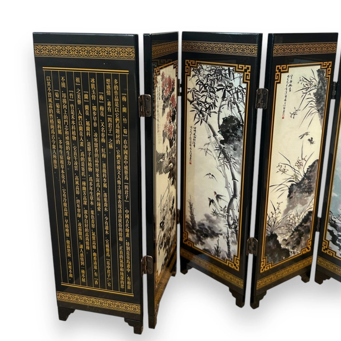 Vintage 1970s Chinese landscape mini screen divider