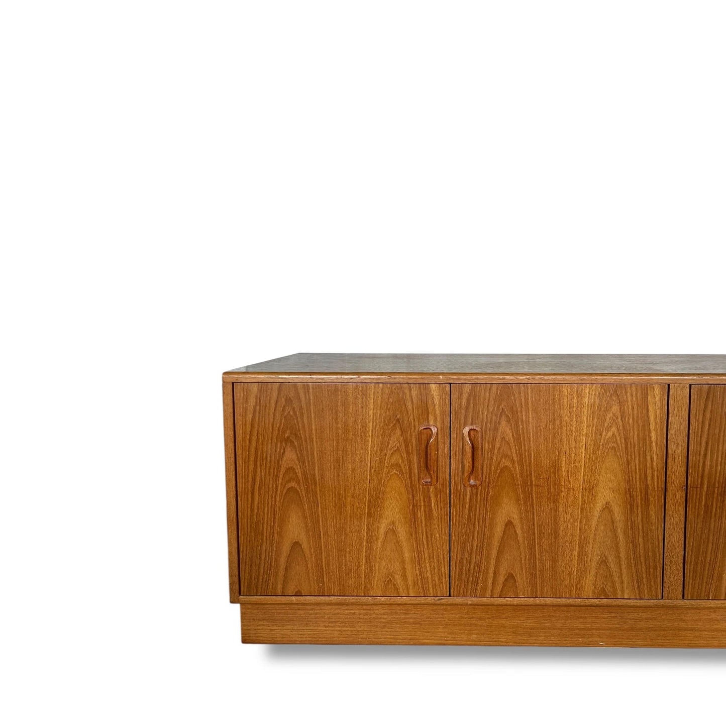 Mid Century Modern G Plan Low Sideboard / Media Unit – Vintage Teak Credenza Cabinet