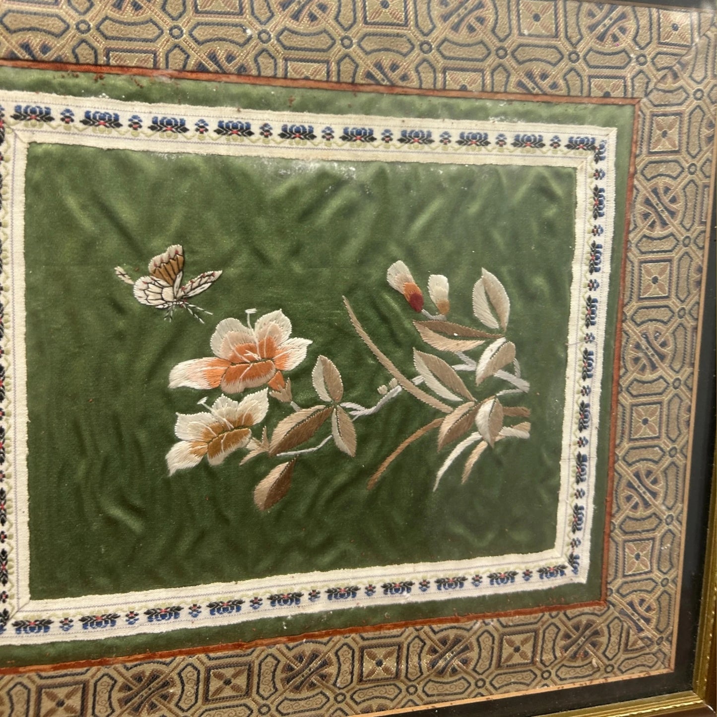 Vintage 1980s Chinese Silk Framed Tapestry