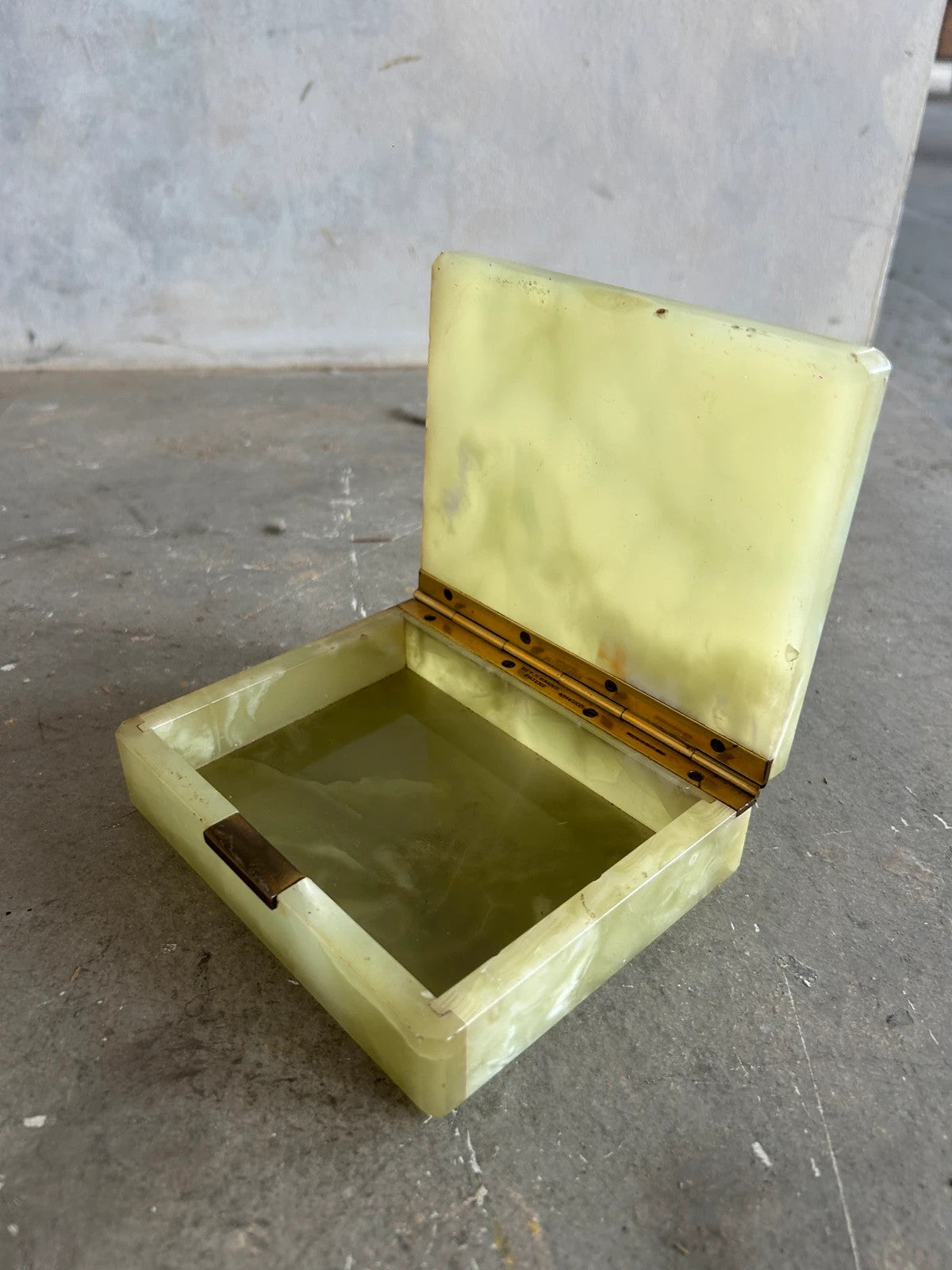 Mid Century Modern Green Onyx Marble and Brass Jewellery Box