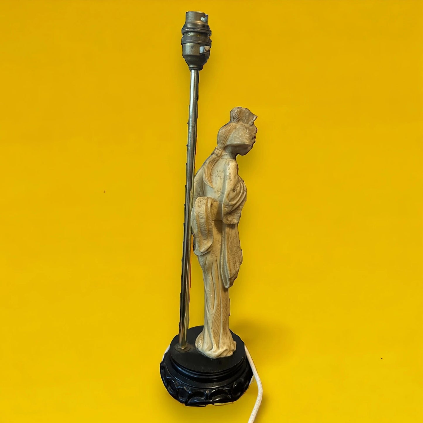 Vintage 1950s Japanese Geisha Hand Carved Table Lamp