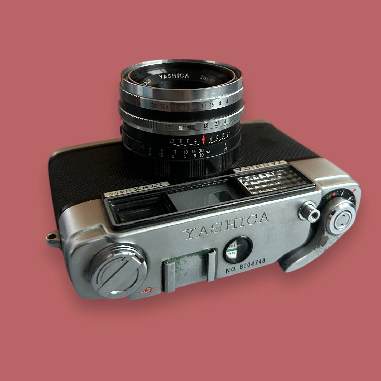 Vintage 1970s Yashica Lynx 1000 35mm Film Camera
