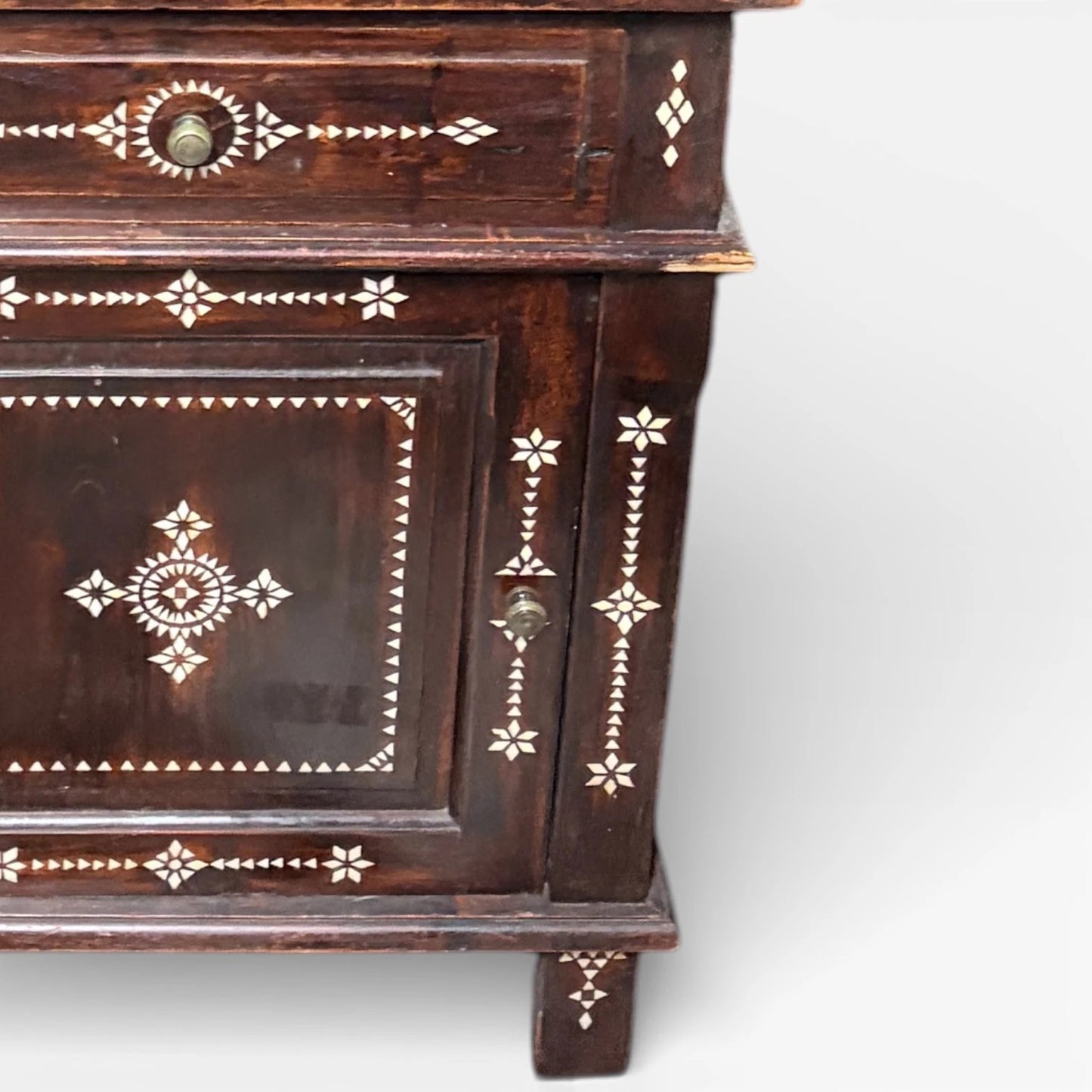 Syrian Mahogany Bedside Cabinet – Handcrafted 19th Century Furniture with Mother of Pearl Inlay
