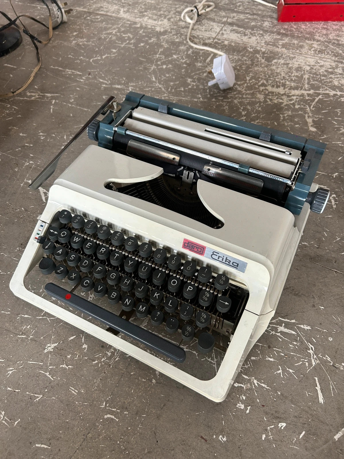 Mid Century Modern Erika Portable Typewriter