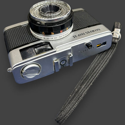 Vintage 80s Olympus Trip 35mm Film Camera