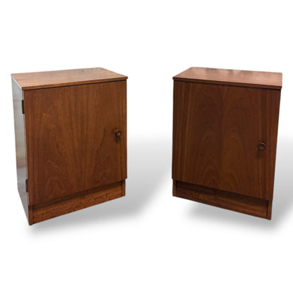 Mid-Century Teak Bedside Cabinets – Vintage Scandinavian Style Nightstands (Pair)
