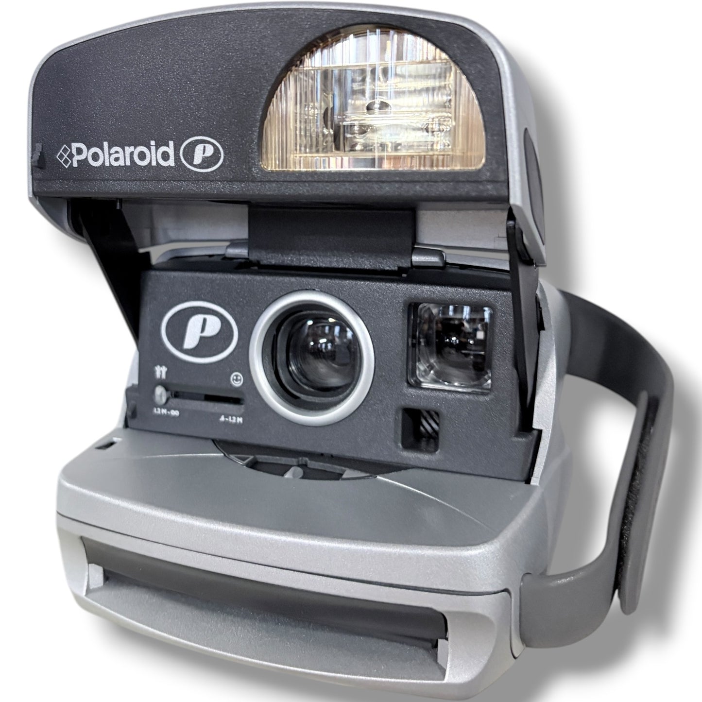 Polaroid Instant Camera - Vintage 600 Film Folding Body With Built-In Flash