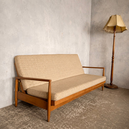 Mid-Century British White Oak Sofa Bed / Daybed – 1960s Vintage Three-Seater