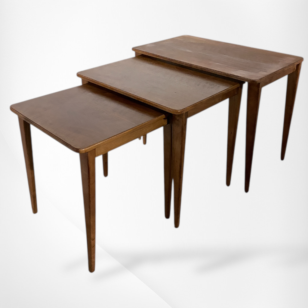 Gordon Russell Nest Tables – Mid-Century Oak & Walnut Side Tables | British Modernist