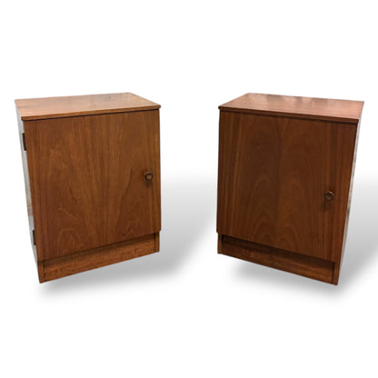 Mid-Century Teak Bedside Cabinets – Vintage Scandinavian Style Nightstands (Pair)