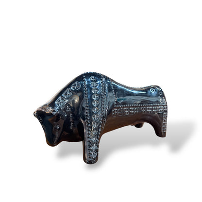 Bitossi Black Ceramic Bull Sculpture – Mid-Century Italian Design — view 2