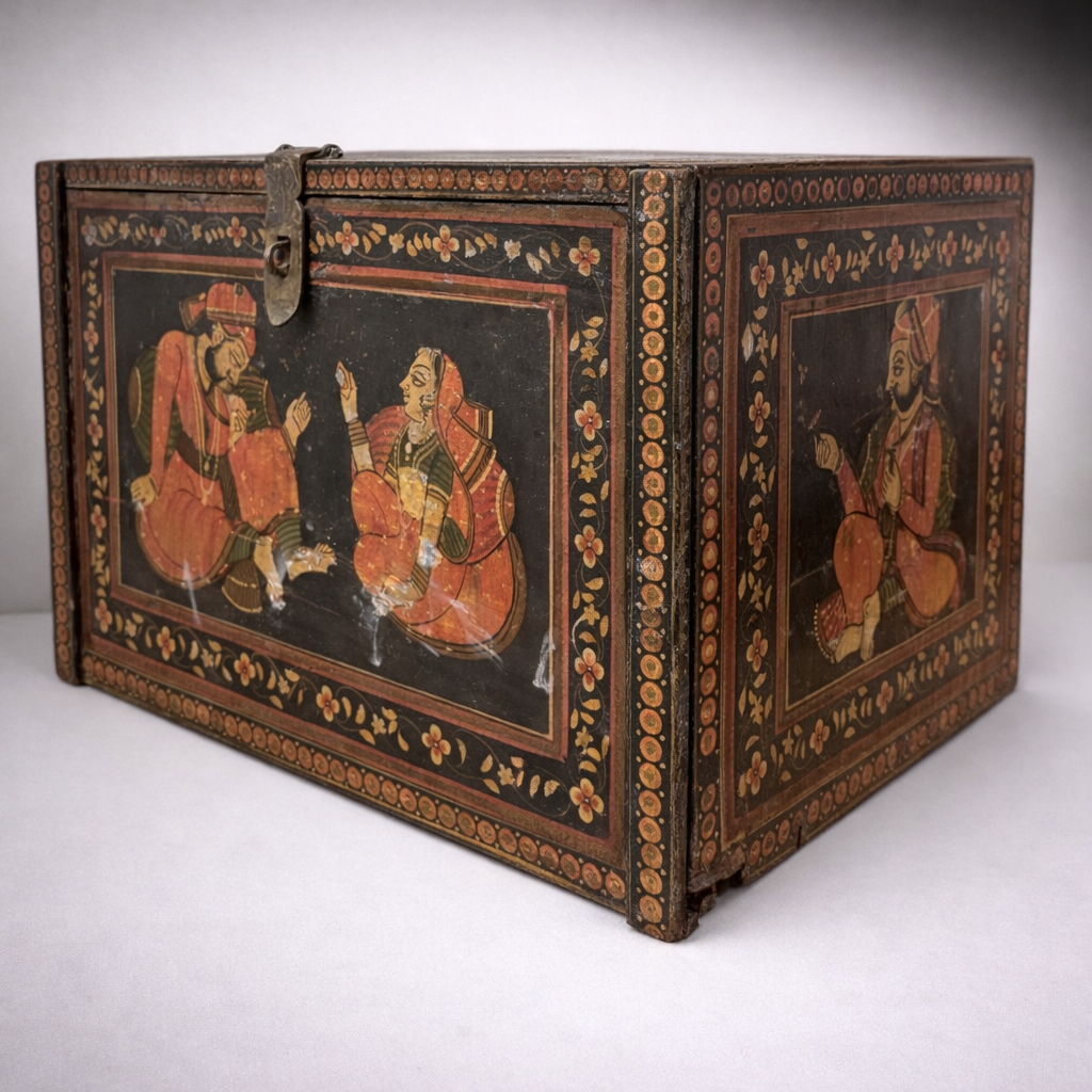Antique 20th Century Mughal Painted Jewellery Box — view 2