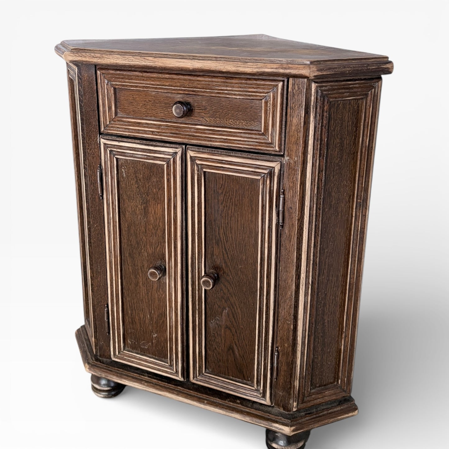Arts & Crafts Oak Corner Cupboard