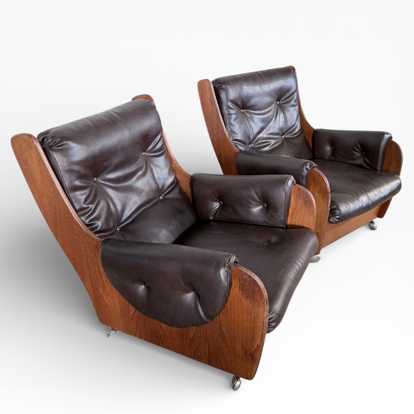 Vintage G Plan Saddleback Dark Brown Leather Armchairs (Pair)