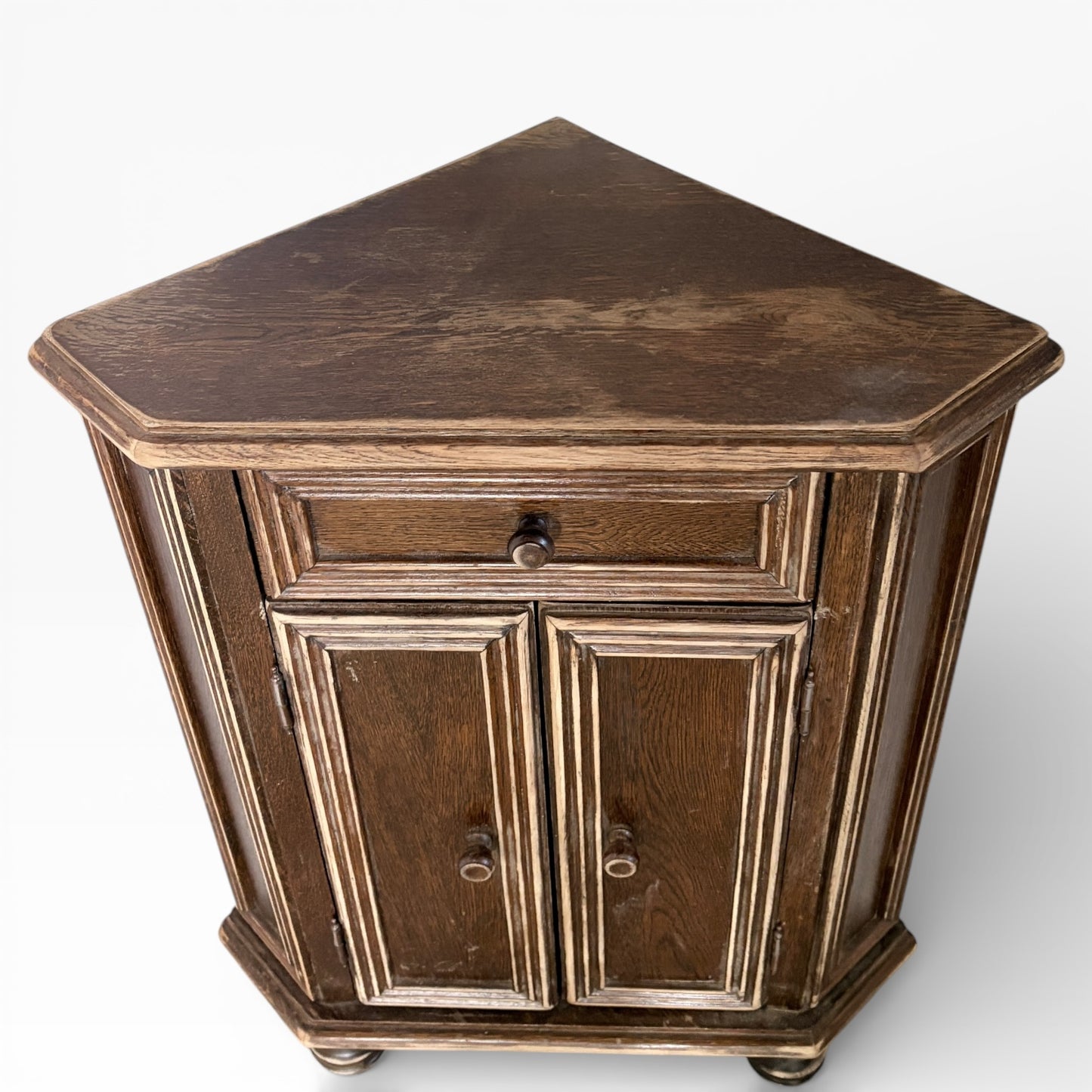 Arts & Crafts Oak Corner Cupboard