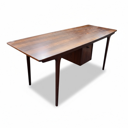 Omann Jun Danish Rosewood Coffee Table | Mid-Century Modern Design