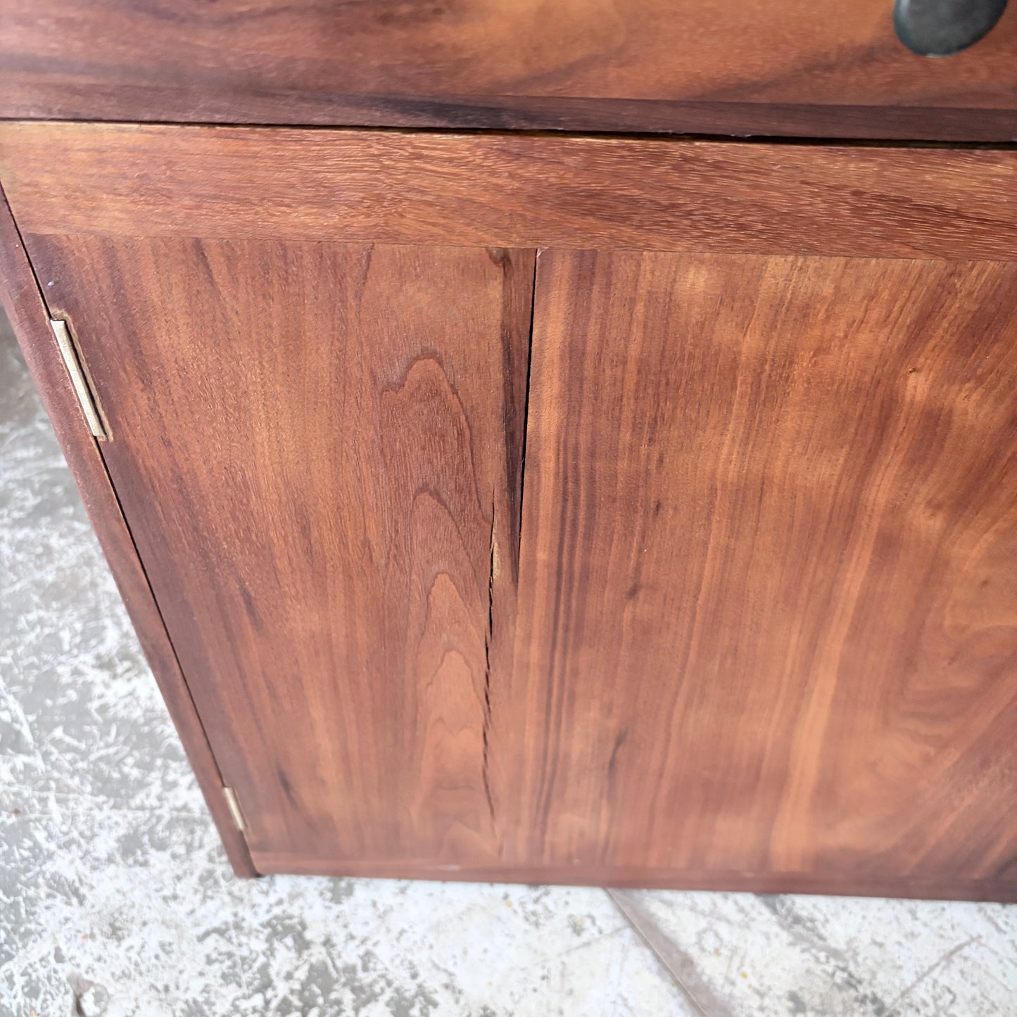 Pair of Mid-Century Walnut Bedside Cabinets | Vintage One Drawer Nightstands