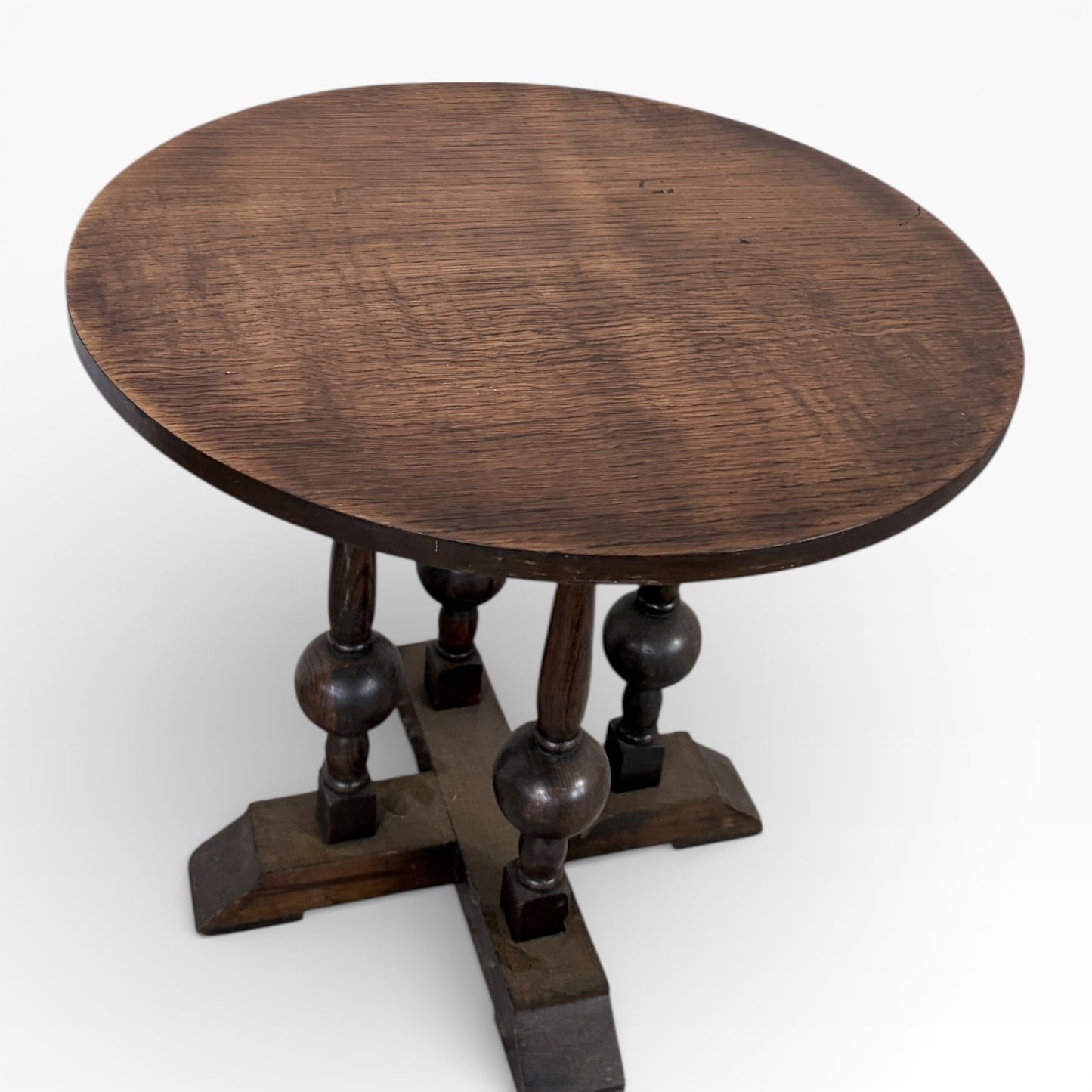 Arts & Crafts Round Oak Coffee Table — view 5
