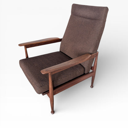 Guy Rogers ‘Manhattan’ Teak Reclining Armchair – Mid-Century — view 4