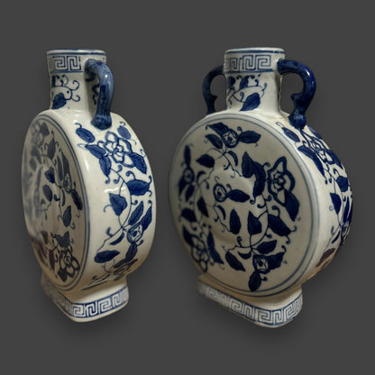 Vintage 1960s Chinese Blue and White Pair of Vases