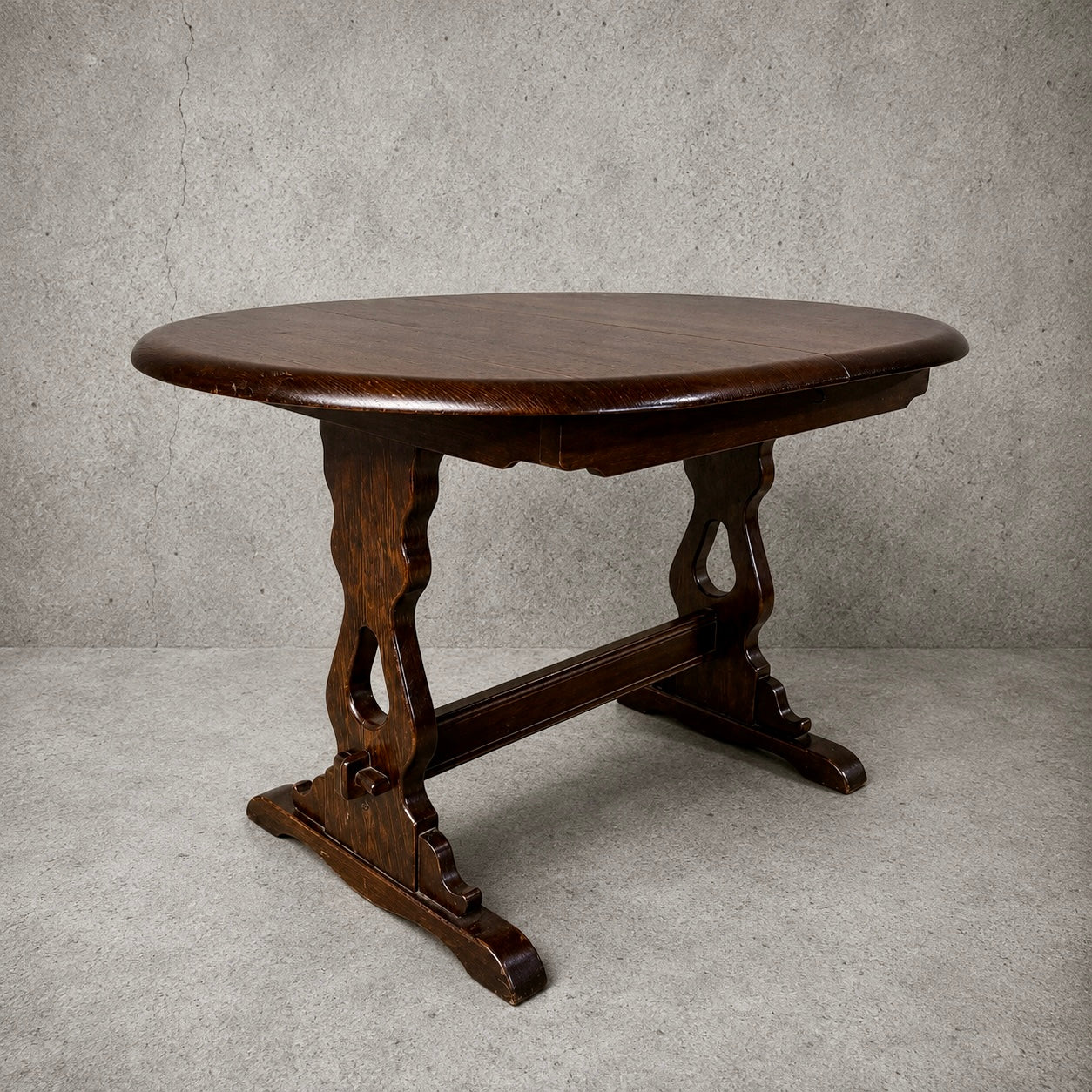 Priory Furniture Vintage Solid Oak Extending Dining Table