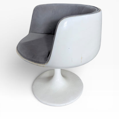 Tulip Swivel Chair – Mid Century Fibreglass Armchair by Eero Aarnio