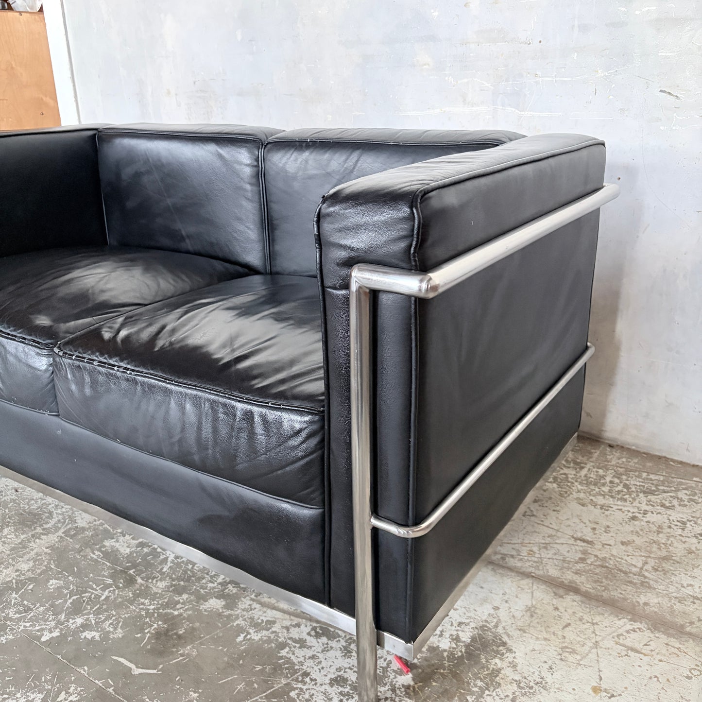 Mid Century Black Leather & Chrome Two Seater Sofa | Le Corbusier LC2 Style