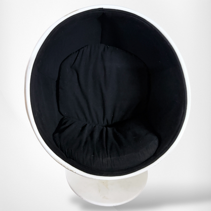 Space Age Egg Chair – Retro Pod Chair With Sculptural Pedestal Base