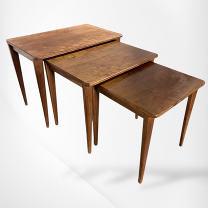 Gordon Russell Nest Tables – Mid-Century Oak & Walnut Side Tables | British Modernist