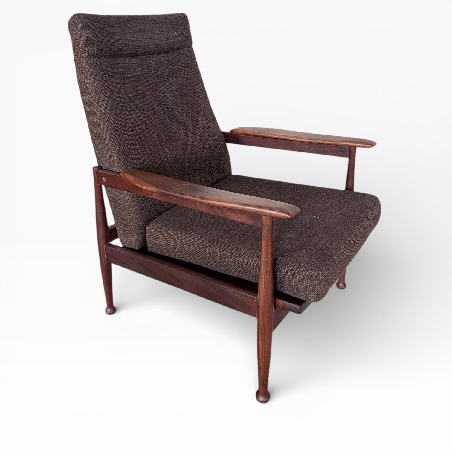 Guy Rogers ‘Manhattan’ Teak Reclining Armchair – Mid-Century — view 2