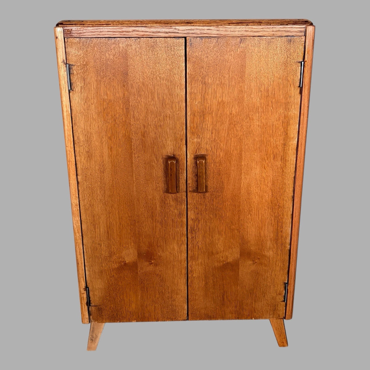 Arts & Crafts Tiger Oak Record Storage Cabinet - view 3