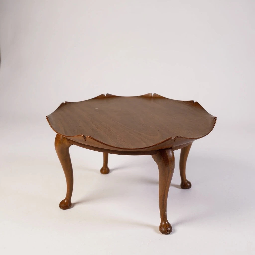 Mid Century Teak Lotus Coffee Table – Sculptural Vintage Wooden Table with Scalloped Edge & Cabriole Legs