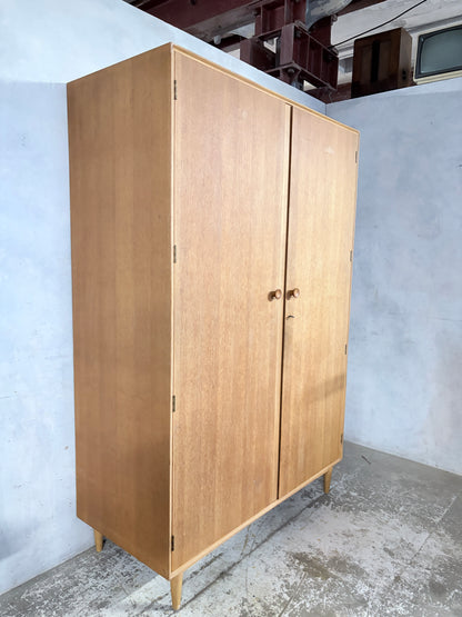 Mid Century Meredew Oak Wardrobe