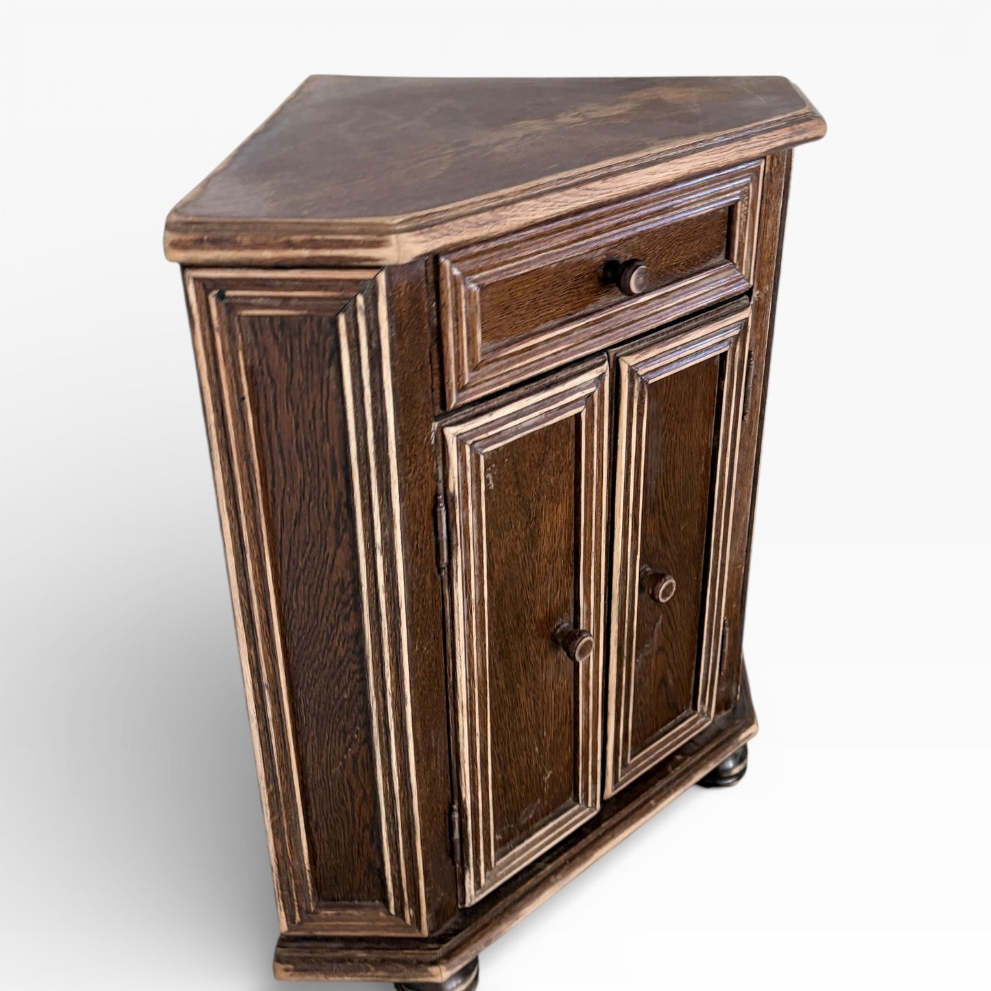 Arts & Crafts Oak Corner Cupboard