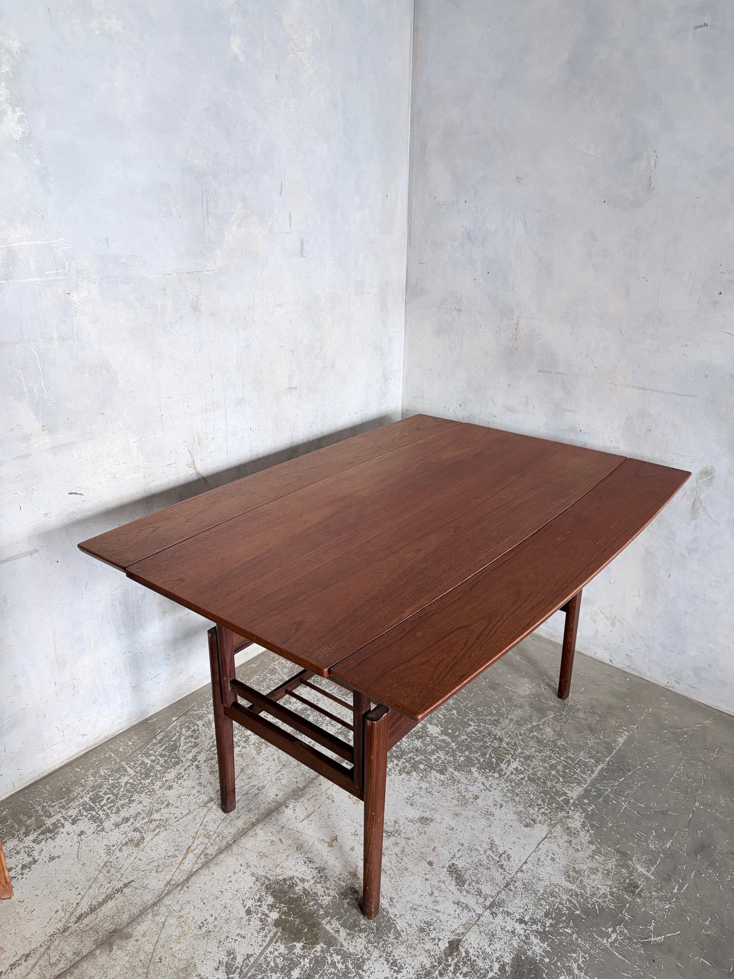 Mid Century Danish Metamorphic Elevator Dining / Coffee Table by Kai Kristiansen
